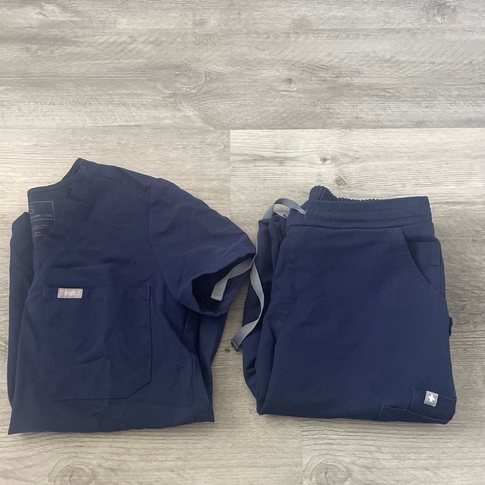 FIGS Navy blue set